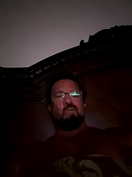 sluttydylan online show from 09/10/25, 05:50