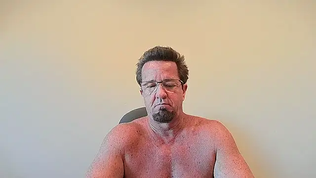 sluttydylan online show from 12/01/25, 09:48