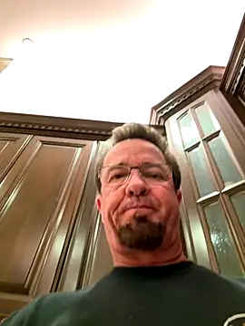 sluttydylan online show from 12/03/25, 04:02