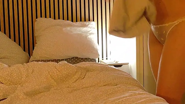  xchloe88 online show from 04/12/26, 06:55