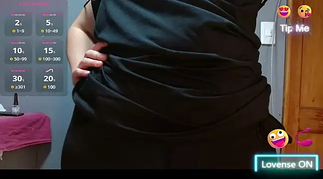 emily white001 online show from 03/22/25, 09:53