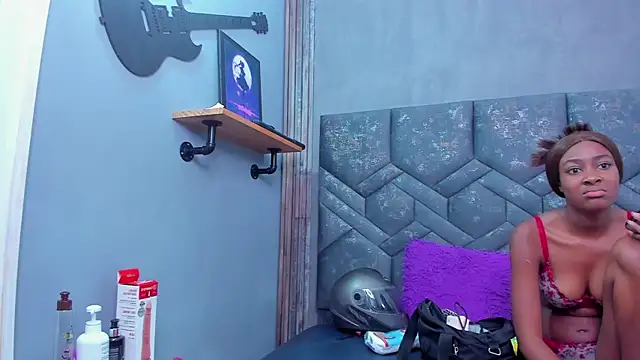 dalilaqueen online show from 10/30/25, 11:52