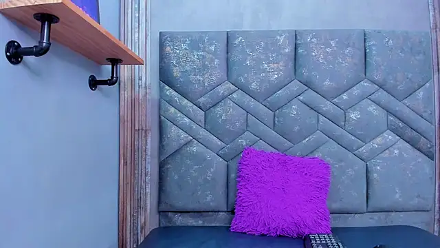 dalilaqueen online show from 10/31/25, 12:02