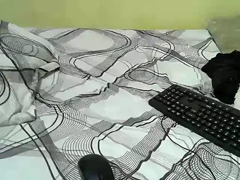 Quincy joyy online show from 12/16/25, 04:06