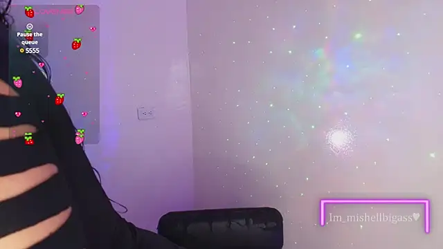 Snapshot of im_mishellbigass chatting on 03/12/25, 02:01 im mishellbigass online show from 03/12/25, 02:01