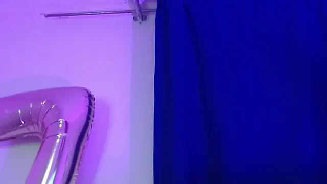 cata  gutierrez  online show from 12/01/25, 03:40