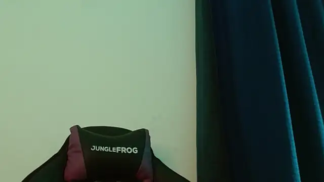 cata  gutierrez  online show from 10/24/25, 01:37