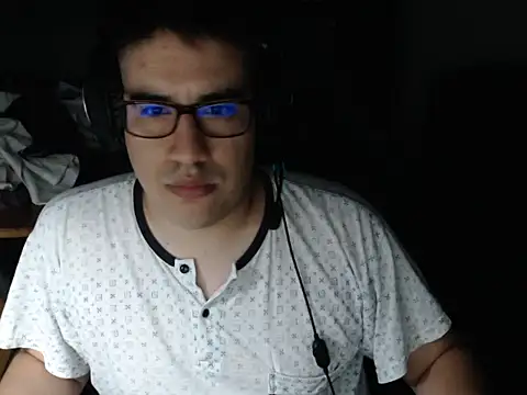 thealfawolf01 online show from 03/18/25, 12:19