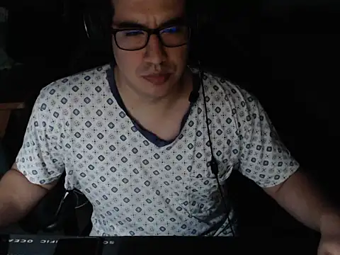 thealfawolf01 online show from 05/03/26, 03:22