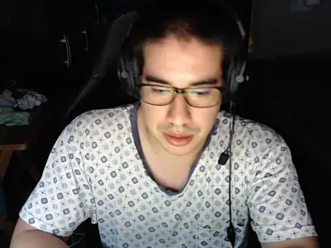thealfawolf01 online show from 05/05/26, 04:48