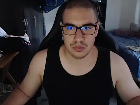 thealfawolf01 online show from 01/19/26, 04:22