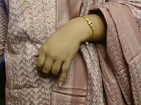 Unlucky-flowers online show from 11/26/25, 06:46