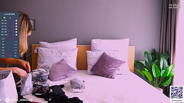 PannaDakota online show from 09/25/25, 07:36