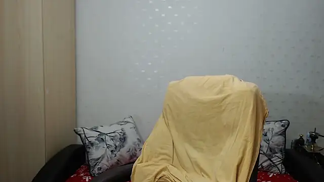 PrinceEagle online show from 10/24/25, 07:57