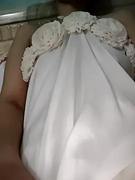 Sofia xx2 online show from 11/24/25, 09:48