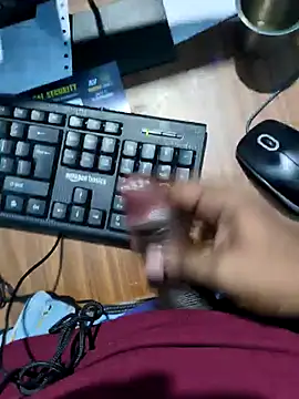 Snapshot of rajesh31tamil chatting on 01/04/25, 07:34 rajesh31tamil online show from 01/04/25, 07:34