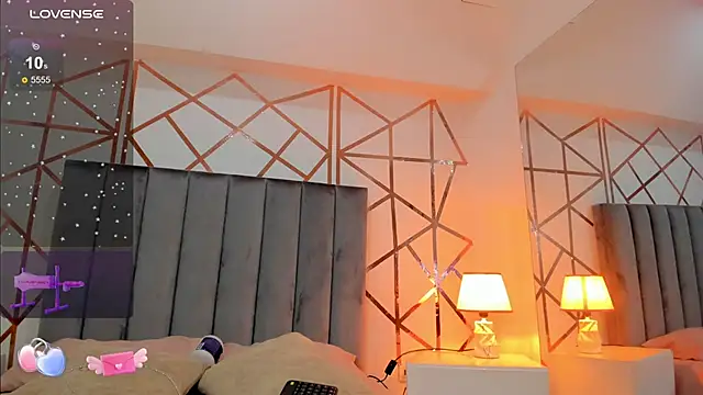 Snapshot of Megan_Thompsonn chatting on 03/13/25, 06:45 Megan Thompsonn online show from 03/13/25, 06:45