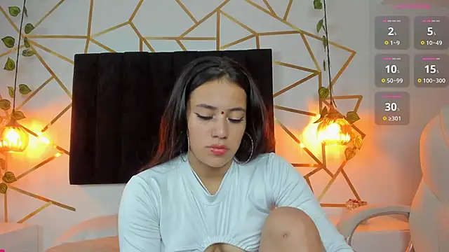 Snapshot of Megan_Thompsonn chatting on 03/06/25, 03:35 Megan Thompsonn online show from 03/06/25, 03:35