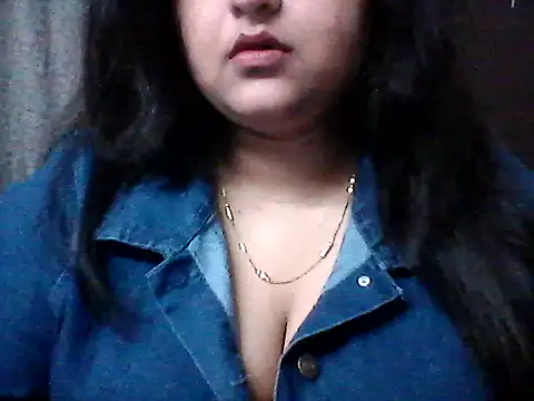 smile pretty online show from 04/09/26, 06:14