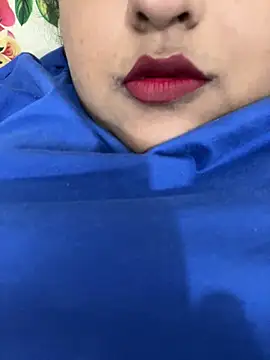 smile pretty online show from 12/05/25, 01:32