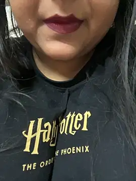 smile pretty online show from 10/07/25, 07:48