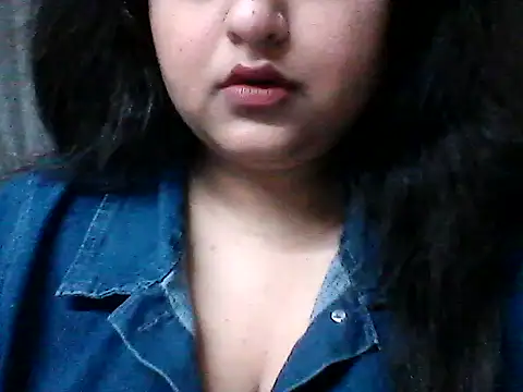 smile pretty online show from 04/14/26, 06:24