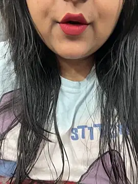 smile pretty online show from 02/05/26, 02:02