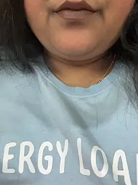 smile pretty online show from 03/24/26, 06:41