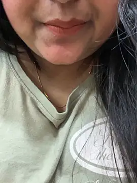 smile pretty online show from 02/20/26, 04:31