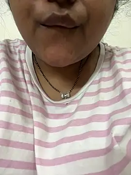 smile pretty online show from 10/09/25, 08:20