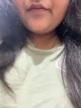 smile pretty online show from 03/23/26, 05:35