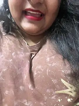 smile pretty online show from 01/20/25, 07:14