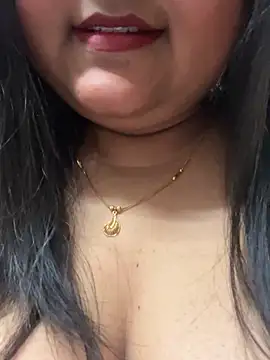 smile pretty online show from 03/20/25, 06:20