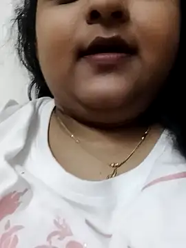 smile pretty online show from 01/18/25, 09:34