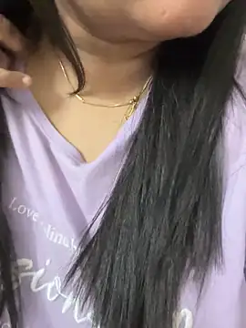 smile pretty online show from 02/27/25, 02:14