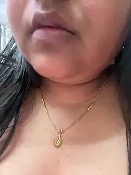 smile pretty online show from 03/13/25, 09:26