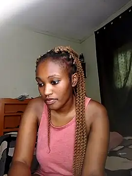 Snapshot of cutenipples chatting on 12/16/24, 11:01 cutenipples online show from 12/16/24, 11:01