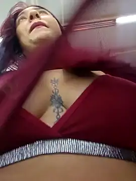 Snapshot of Blushing_Katy chatting on 12/02/24, 12:04 Blushing Katy online show from 12/02/24, 12:04