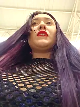 Snapshot of Blushing_Katy chatting on 12/15/25, 12:05 Blushing Katy online show from 12/15/25, 12:05