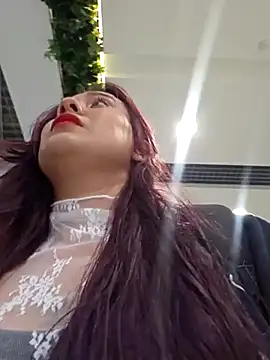 Snapshot of Blushing_Katy chatting on 02/17/25, 12:00 Blushing Katy online show from 02/17/25, 12:00