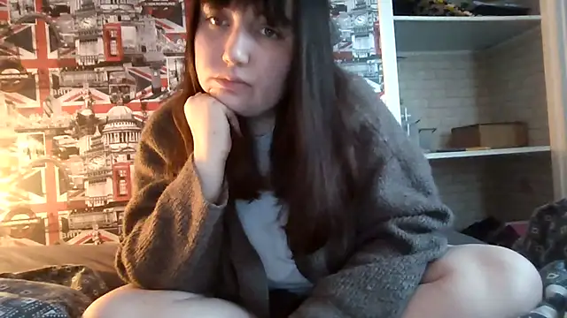 Lynylou online show from 11/23/25, 12:48