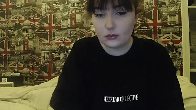 Lynylou online show from 02/10/26, 09:25