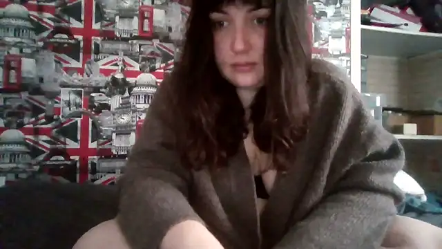 Lynylou online show from 10/29/25, 08:35