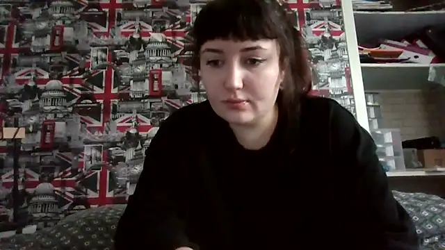 Lynylou online show from 10/09/25, 07:42