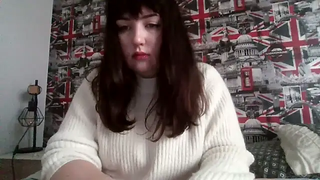 Lynylou online show from 11/14/25, 09:13