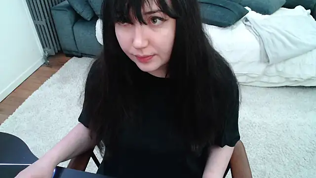 Lynylou online show from 02/26/25, 06:19