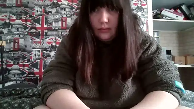 Lynylou online show from 09/27/25, 09:26