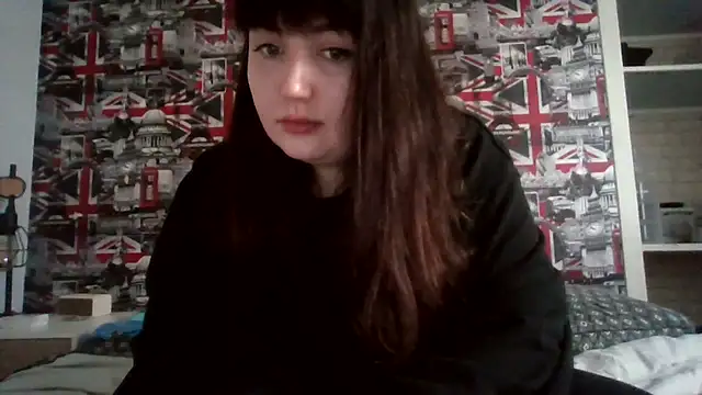 Lynylou online show from 11/13/25, 04:00