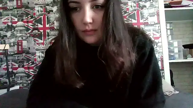 Lynylou online show from 10/10/25, 03:02