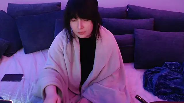 Lynylou online show from 01/06/25, 11:41